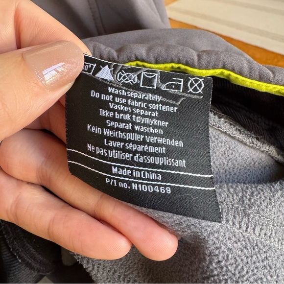 Bergans of Norway Ski Jacket Soft Shell Grey and Green Large - Picture 8 of 8